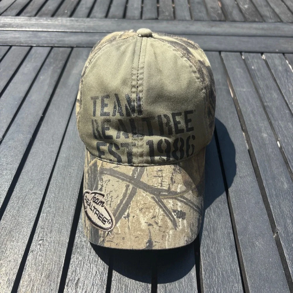 Realtree Baseball Cap Mens OSFM Camo Green Gently Used Adjustable Hat